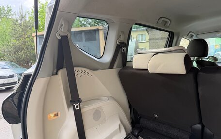 Toyota Sienta II, 2018 год, 1 240 000 рублей, 7 фотография