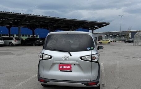 Toyota Sienta II, 2018 год, 1 240 000 рублей, 5 фотография