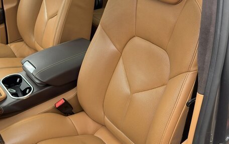 Porsche Cayenne III, 2011 год, 2 850 000 рублей, 15 фотография
