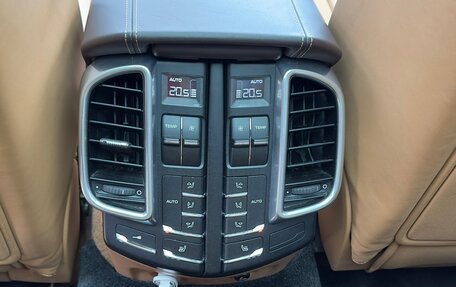 Porsche Cayenne III, 2011 год, 2 850 000 рублей, 22 фотография
