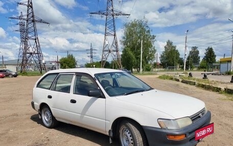Toyota Corolla, 2000 год, 250 000 рублей, 3 фотография