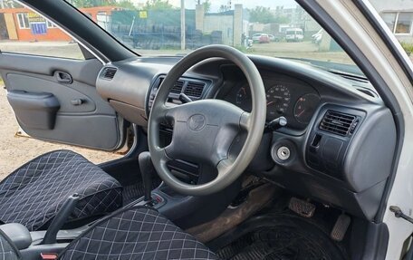 Toyota Corolla, 2000 год, 250 000 рублей, 11 фотография