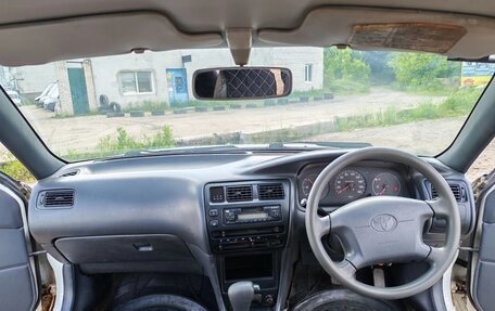 Toyota Corolla, 2000 год, 250 000 рублей, 13 фотография