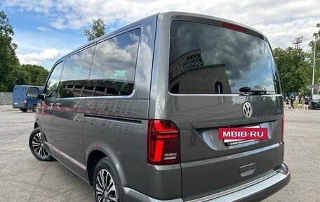 Volkswagen Multivan T6 рестайлинг, 2021 год, 5 500 000 рублей, 6 фотография