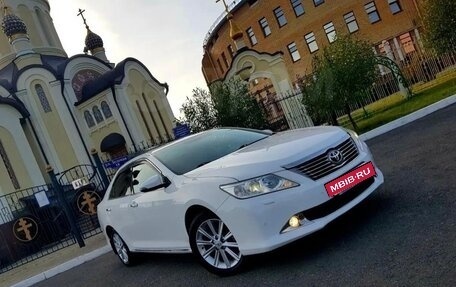 Toyota Camry, 2014 год, 1 910 000 рублей, 4 фотография