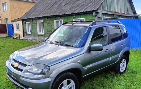 Chevrolet Niva I рестайлинг, 2016 год, 780 000 рублей, 12 фотография