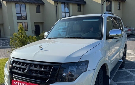 Mitsubishi Pajero IV, 2019 год, 3 500 000 рублей, 11 фотография