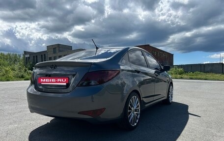 Hyundai Solaris II рестайлинг, 2015 год, 1 300 000 рублей, 2 фотография