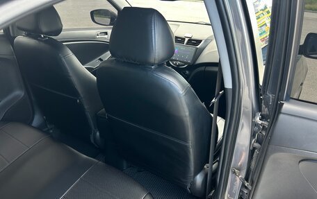 Hyundai Solaris II рестайлинг, 2015 год, 1 300 000 рублей, 10 фотография