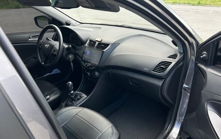 Hyundai Solaris II рестайлинг, 2015 год, 1 300 000 рублей, 9 фотография
