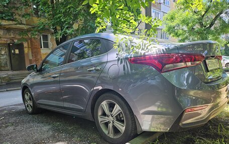 Hyundai Solaris II рестайлинг, 2018 год, 1 350 000 рублей, 5 фотография