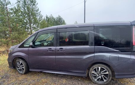 Honda Stepwgn IV, 2017 год, 2 200 000 рублей, 4 фотография