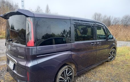 Honda Stepwgn IV, 2017 год, 2 200 000 рублей, 3 фотография