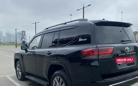 Toyota Land Cruiser, 2022 год, 12 000 000 рублей, 3 фотография