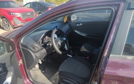 Hyundai Solaris II рестайлинг, 2013 год, 640 000 рублей, 7 фотография