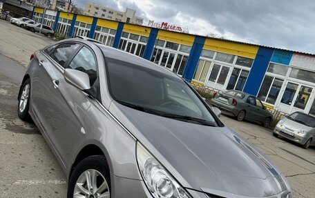 Hyundai Sonata VI, 2012 год, 1 150 000 рублей, 1 фотография