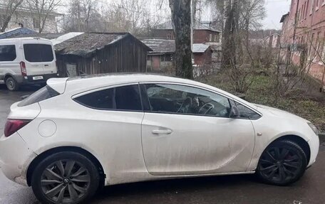 Opel Astra J, 2013 год, 550 000 рублей, 1 фотография