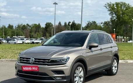 Volkswagen Tiguan II, 2018 год, 2 550 000 рублей, 1 фотография