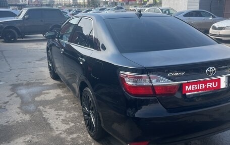 Toyota Camry, 2018 год, 1 950 000 рублей, 7 фотография