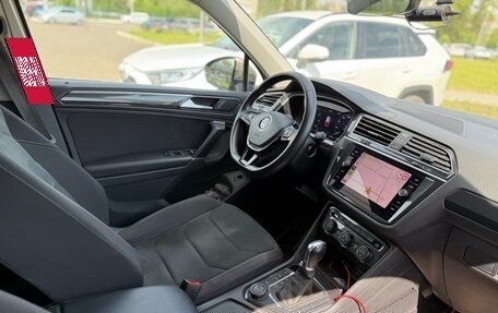 Volkswagen Tiguan II, 2018 год, 2 550 000 рублей, 13 фотография