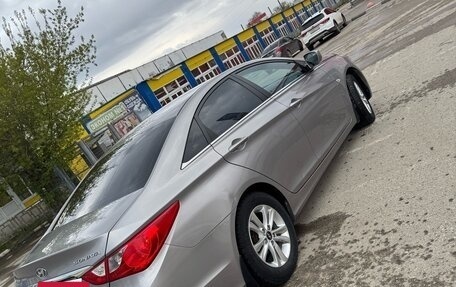 Hyundai Sonata VI, 2012 год, 1 150 000 рублей, 2 фотография