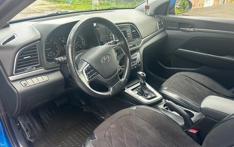 Hyundai Elantra VI рестайлинг, 2018 год, 1 299 999 рублей, 8 фотография