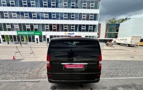 Mercedes-Benz Viano, 2005 год, 2 000 000 рублей, 4 фотография