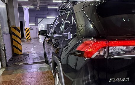 Toyota RAV4, 2020 год, 2 900 000 рублей, 10 фотография
