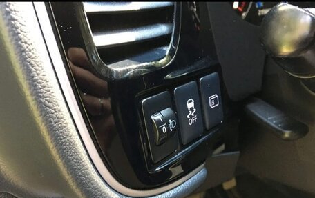 Mitsubishi Outlander III рестайлинг 3, 2013 год, 1 000 000 рублей, 11 фотография