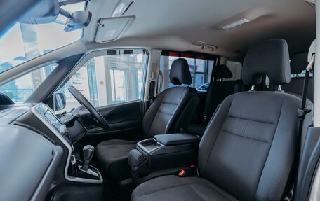 Nissan Serena IV, 2017 год, 1 820 000 рублей, 17 фотография