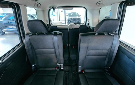 Nissan Serena IV, 2017 год, 1 820 000 рублей, 20 фотография