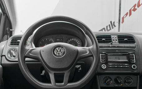 Volkswagen Polo VI (EU Market), 2017 год, 950 000 рублей, 13 фотография