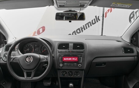 Volkswagen Polo VI (EU Market), 2017 год, 950 000 рублей, 12 фотография