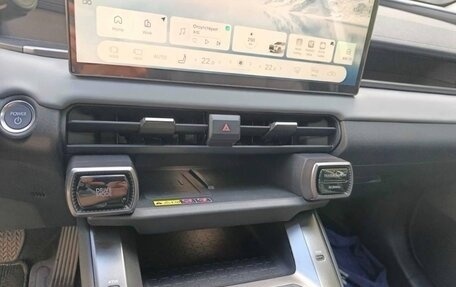 Toyota RAV4, 2025 год, 3 650 000 рублей, 9 фотография