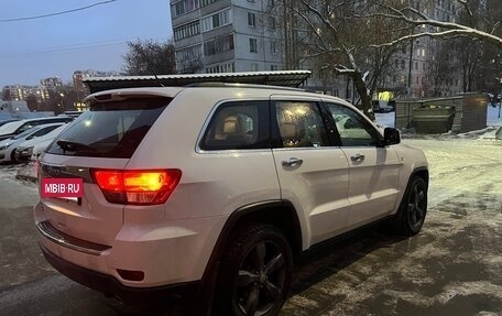 Jeep Grand Cherokee, 2011 год, 1 800 000 рублей, 4 фотография