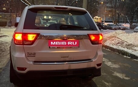 Jeep Grand Cherokee, 2011 год, 1 800 000 рублей, 3 фотография