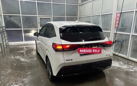 Nissan Note, 2021 год, 2 100 000 рублей, 4 фотография