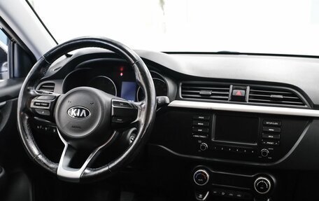 KIA Rio IV, 2019 год, 1 370 000 рублей, 9 фотография