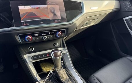 Audi Q3, 2023 год, 2 600 000 рублей, 15 фотография