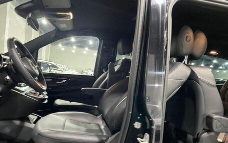 Mercedes-Benz V-Класс, 2017 год, 3 300 000 рублей, 9 фотография
