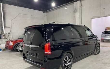 Mercedes-Benz V-Класс, 2017 год, 3 300 000 рублей, 12 фотография