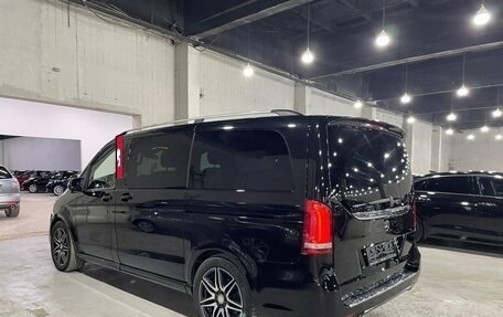 Mercedes-Benz V-Класс, 2017 год, 3 300 000 рублей, 8 фотография