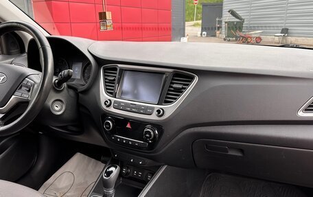 Hyundai Solaris II рестайлинг, 2017 год, 1 430 000 рублей, 15 фотография