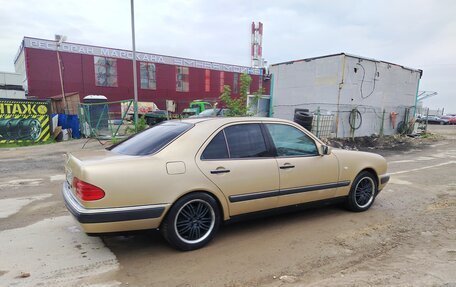Mercedes-Benz E-Класс, 1999 год, 499 000 рублей, 8 фотография
