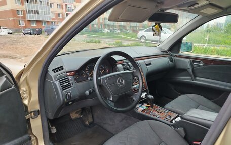 Mercedes-Benz E-Класс, 1999 год, 499 000 рублей, 13 фотография