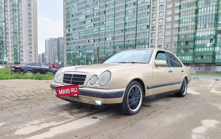 Mercedes-Benz E-Класс, 1999 год, 499 000 рублей, 3 фотография