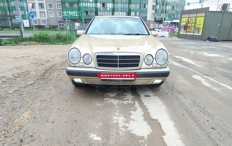 Mercedes-Benz E-Класс, 1999 год, 499 000 рублей, 4 фотография