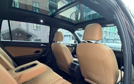 Volkswagen Tiguan II, 2023 год, 3 150 000 рублей, 10 фотография