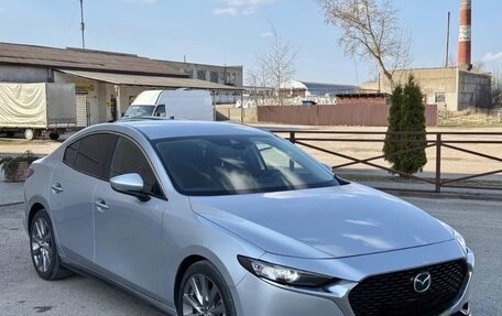 Mazda 3, 2022 год, 1 790 000 рублей, 2 фотография