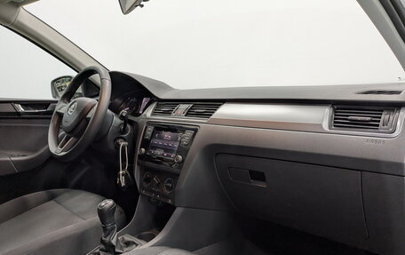 Skoda Rapid I, 2018 год, 1 165 000 рублей, 11 фотография